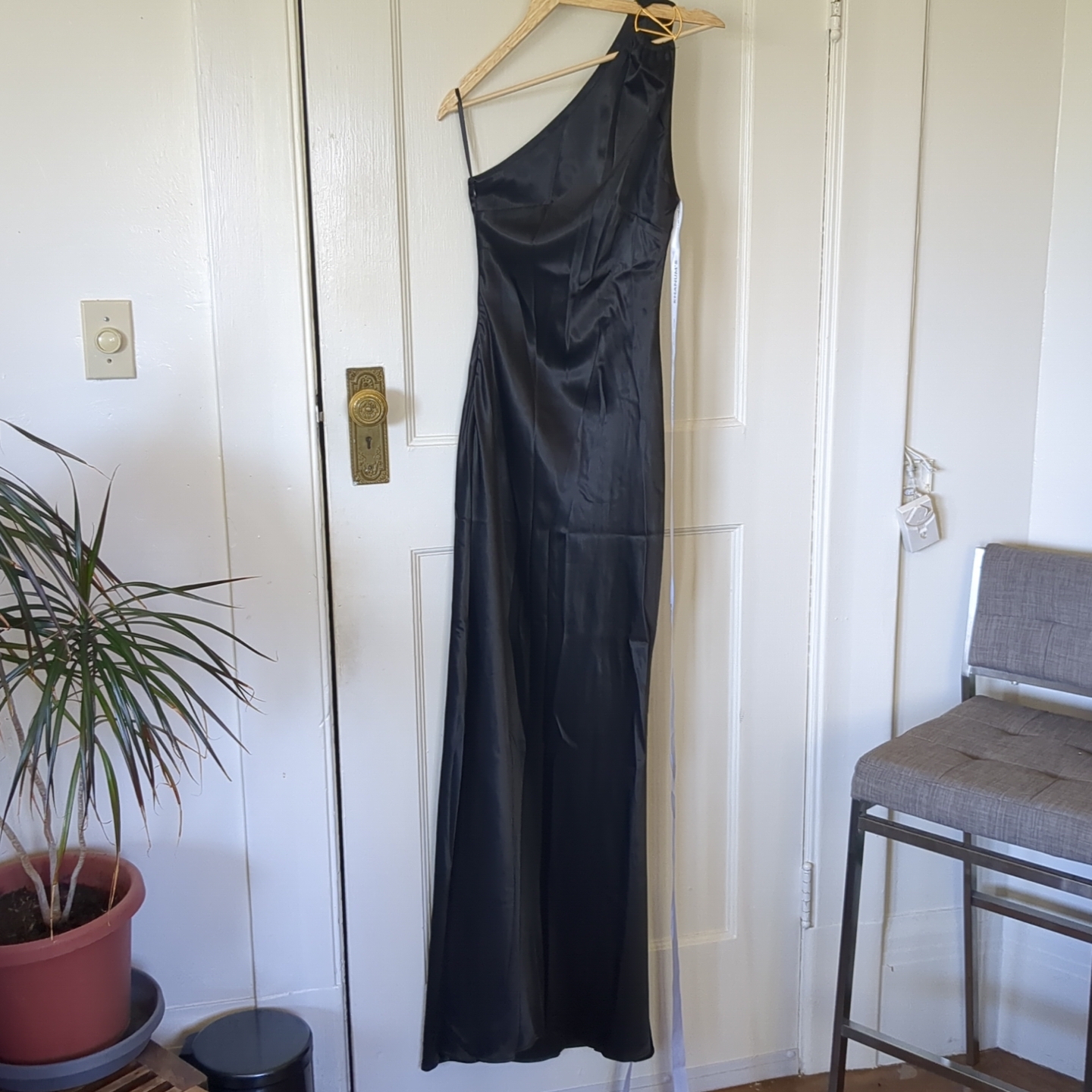 Nwt Khanum's Komarni One Shoulder Dress Formal Wedding Black Xs Lined Zip — image 3 of 8